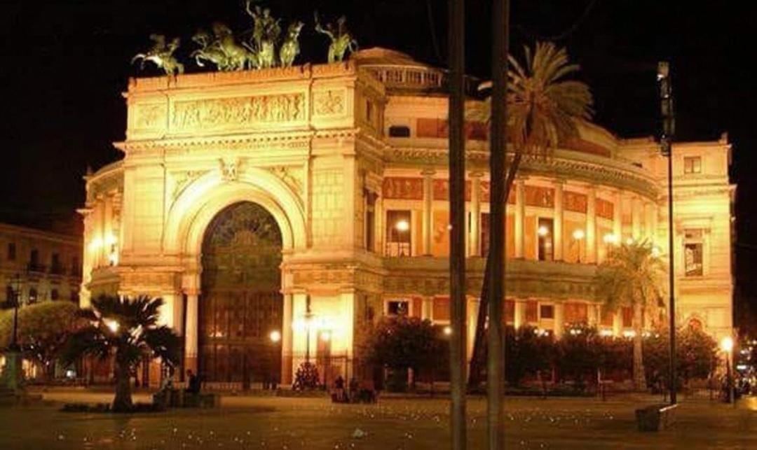 Palermo Centro Zoe Bed & Breakfast Exterior photo
