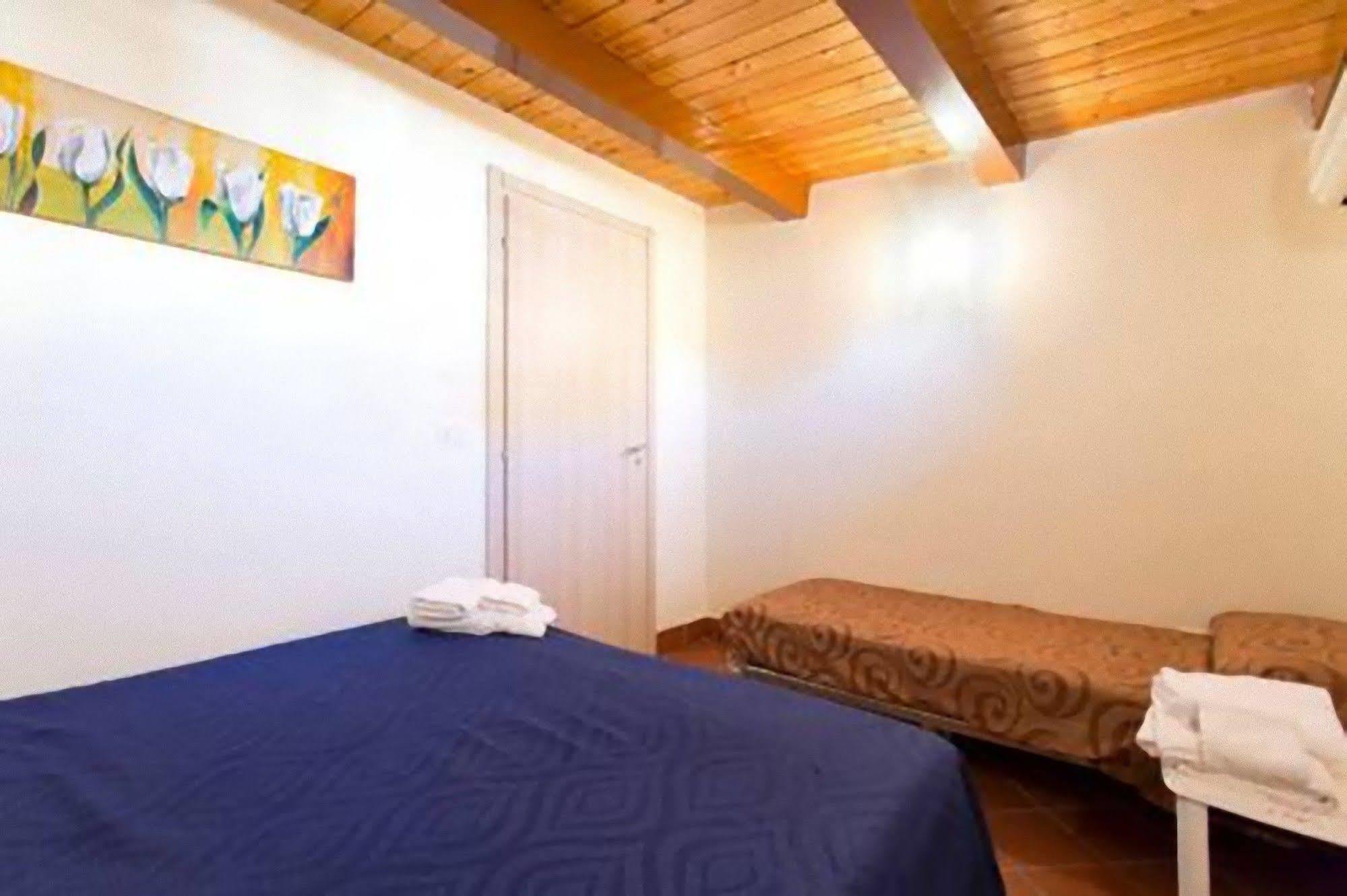 Palermo Centro Zoe Bed & Breakfast Exterior photo
